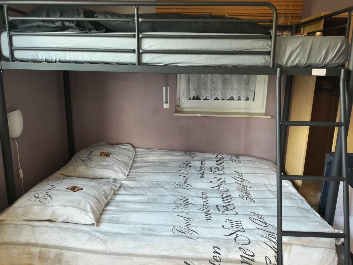 Vakantiestudio Ciney Chapois المظهر الخارجي الصورة